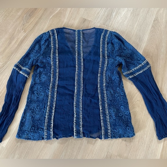 Alive & Olivia Blue Boho Summer Top with White Stitching. Size XS - Picture 5 of 10
